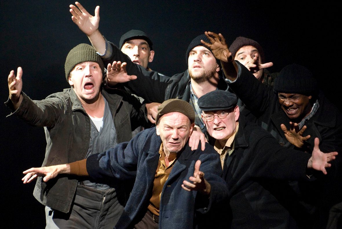 On The Waterfront by Budd Schulberg,directed by Steven Berkoff . Performing at The Pleasance Grand at The Edinburgh Festival 2008. CREDIT Geraint Lewis